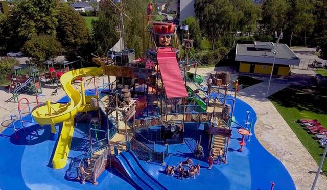 Rakousko - Termální lázně Bad Schalerbach - vodní park Aquapulco  